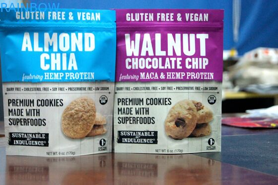 Canlı Baskı Folyo Çizgili Snack Paketleme Çantası / Doypack Mylar Fermuarlı Kurabiye Kılıfı