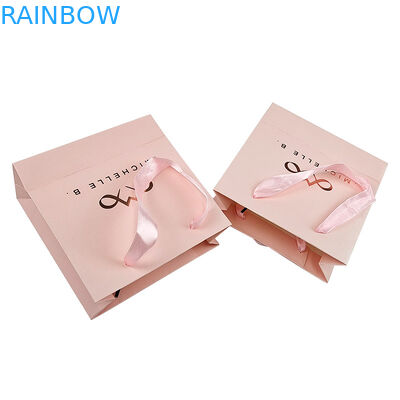 Özel baskı Logo zarif beyaz siyah hediye kağıt çantaları lüks giyim butik kağıt alışveriş çantası kurdele sapı ile