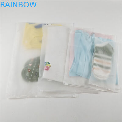 Fabrika Toptan Şeffaf Plastik Tişört Giysi Paketleme Çantası Kaydırılabilir Fermuar ve Kanca