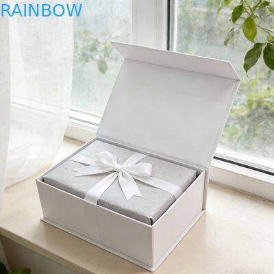 Özel Lüks Biyolojik Bozulmaz 350g Kalınlık Karton Kağıt Kutusu Kapüşonlu Ayakkabılar Giysiler için Ambalaj Dosyası Nakliye Hediye