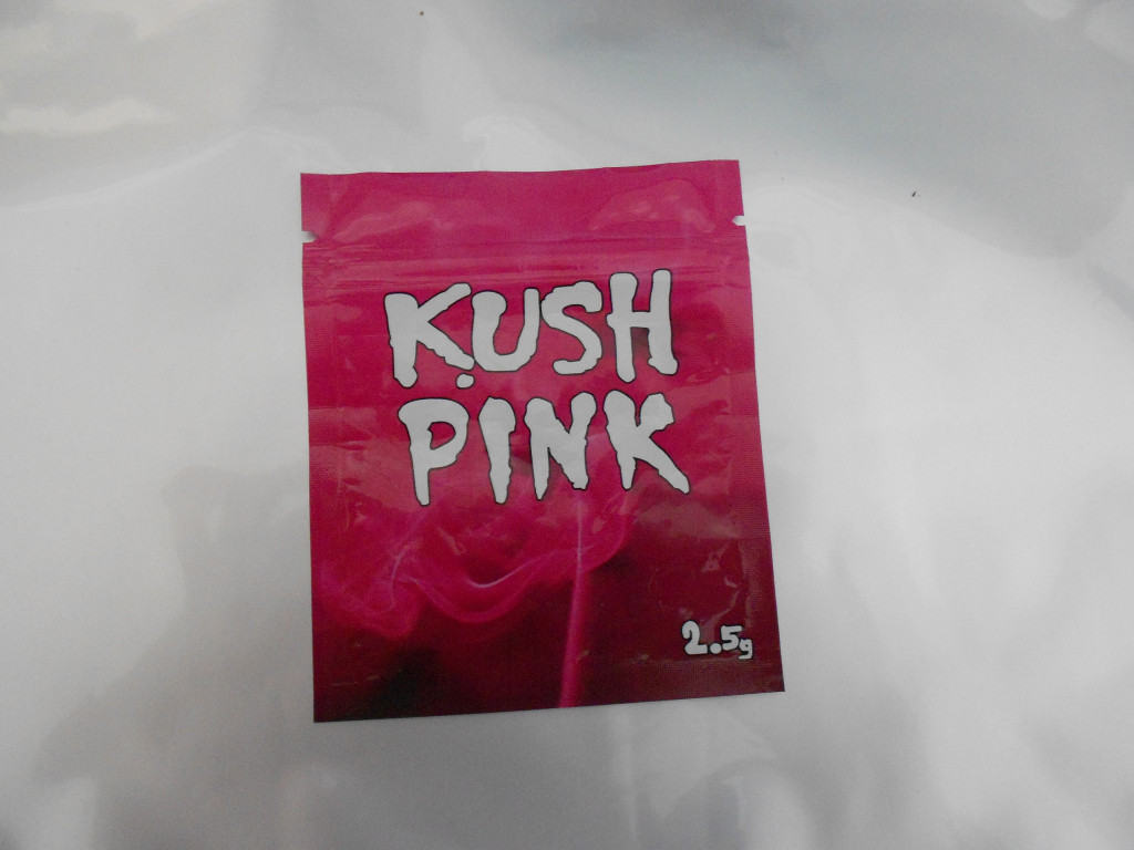 Bitkisel Tütsü Zip Plastik Torbalar 2.5g Pembe KUSH Karışımı Potpuri