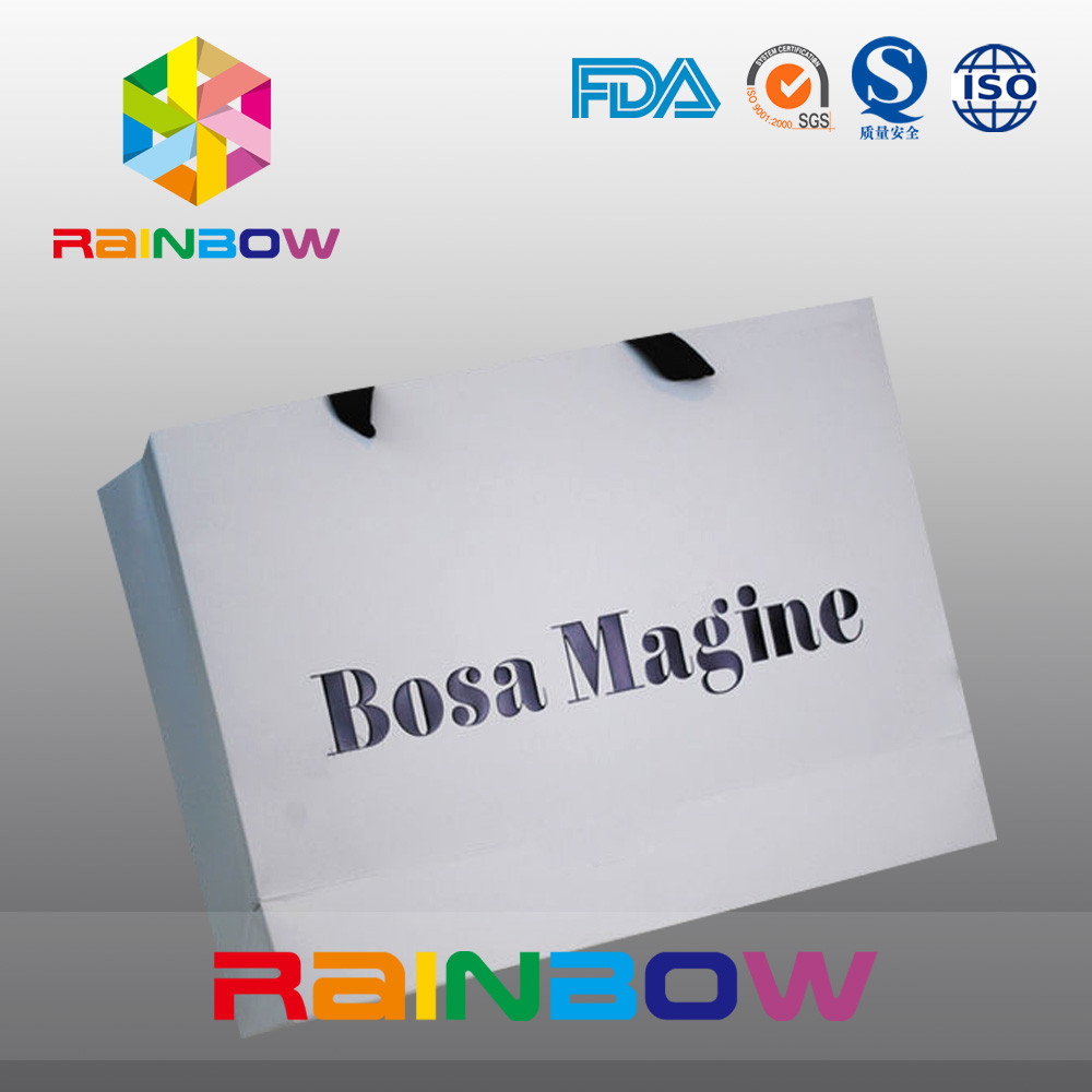 Giyim Paketleme için Saplı Çevre Dostu Özel Kağıt Torbalar