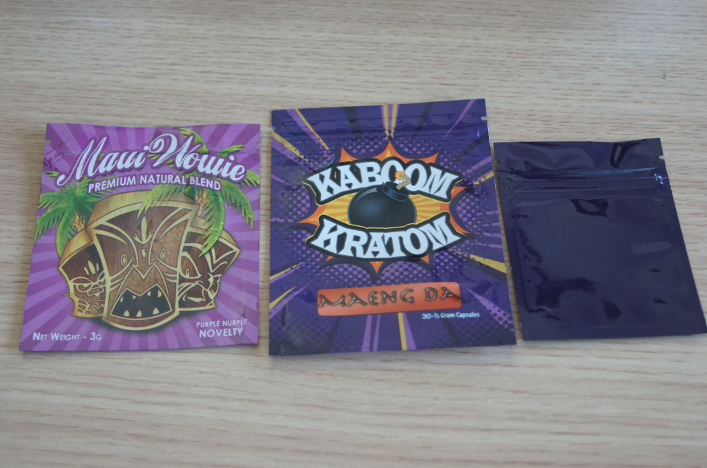 Kimyasallar üç tarafı mühür maeng da kratom kilitli ambalaj poşetleri