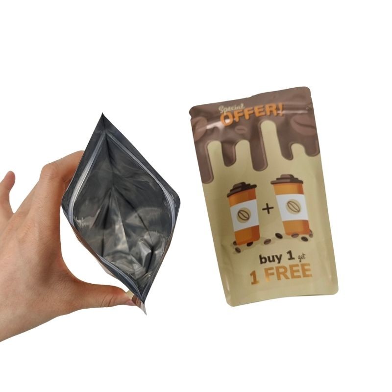120 Tickness Snack Bag Packaging with Matte Surface and Digital Printing for Products (Ürünler için mat yüzeyli ve dijital baskıya sahip Tickness atıştırmalık torbası ambalajı)