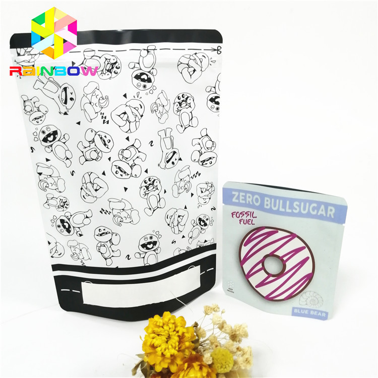 Matt Finish Pet Food Pocket Tekrar Kullanılabilir Özellik ve Fermuar Kapama