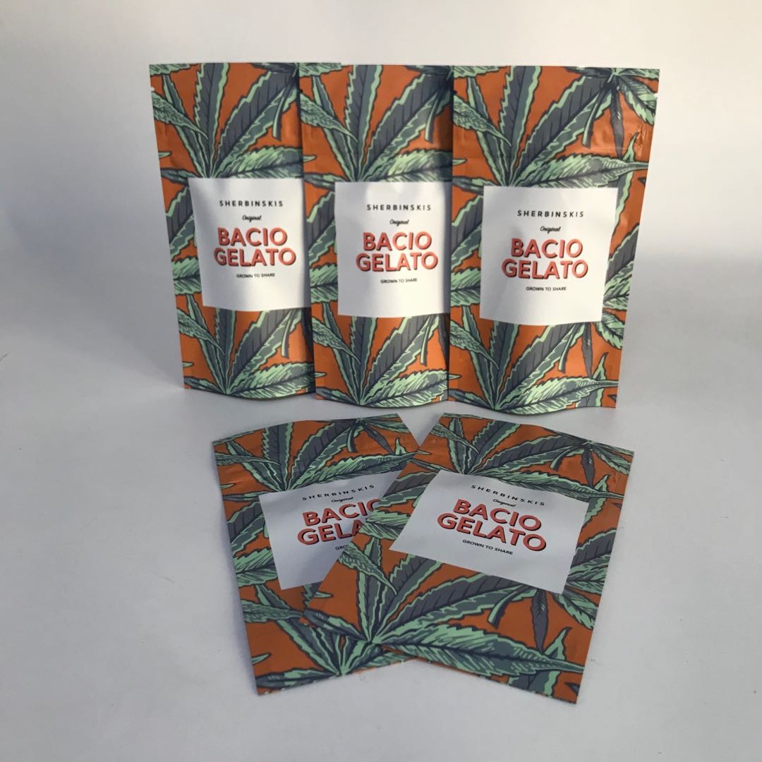 Özel Kabul Edilmiş Mat Alüminyum Folyo Ayağa Kannabsis Ambalaj Torbaları