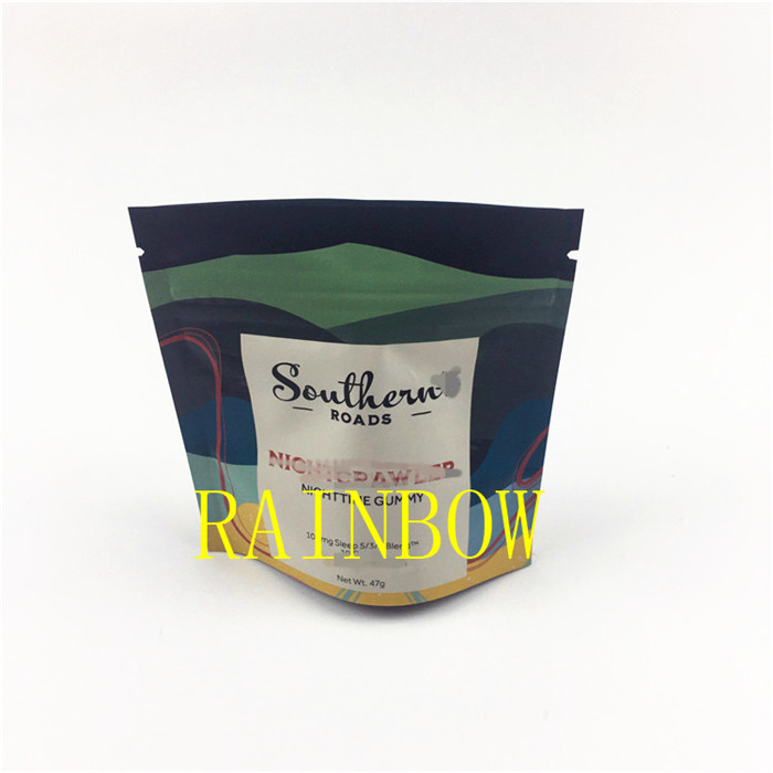 Özel baskılı 3.5g 7g 28g Kurutulmuş çiçek kurabiye yenilebilir ambalaj koku geçirmez mylar tohum kese çanta