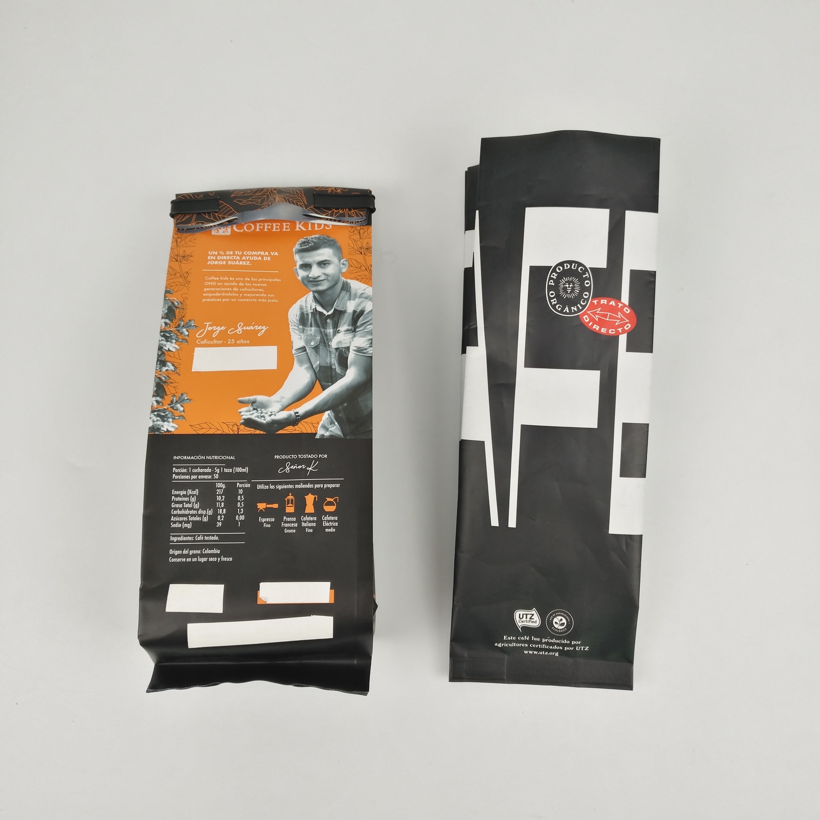 200mic CMYK Düz Tabanlı Ambalaj Çanta SGS 12C PE Yan Köşebent Fermuarlı Çanta